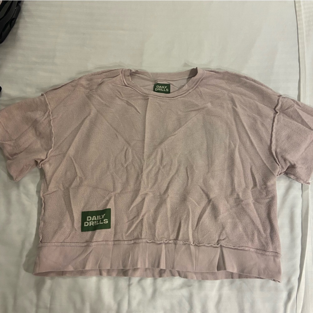 daily drills cropped tshirt